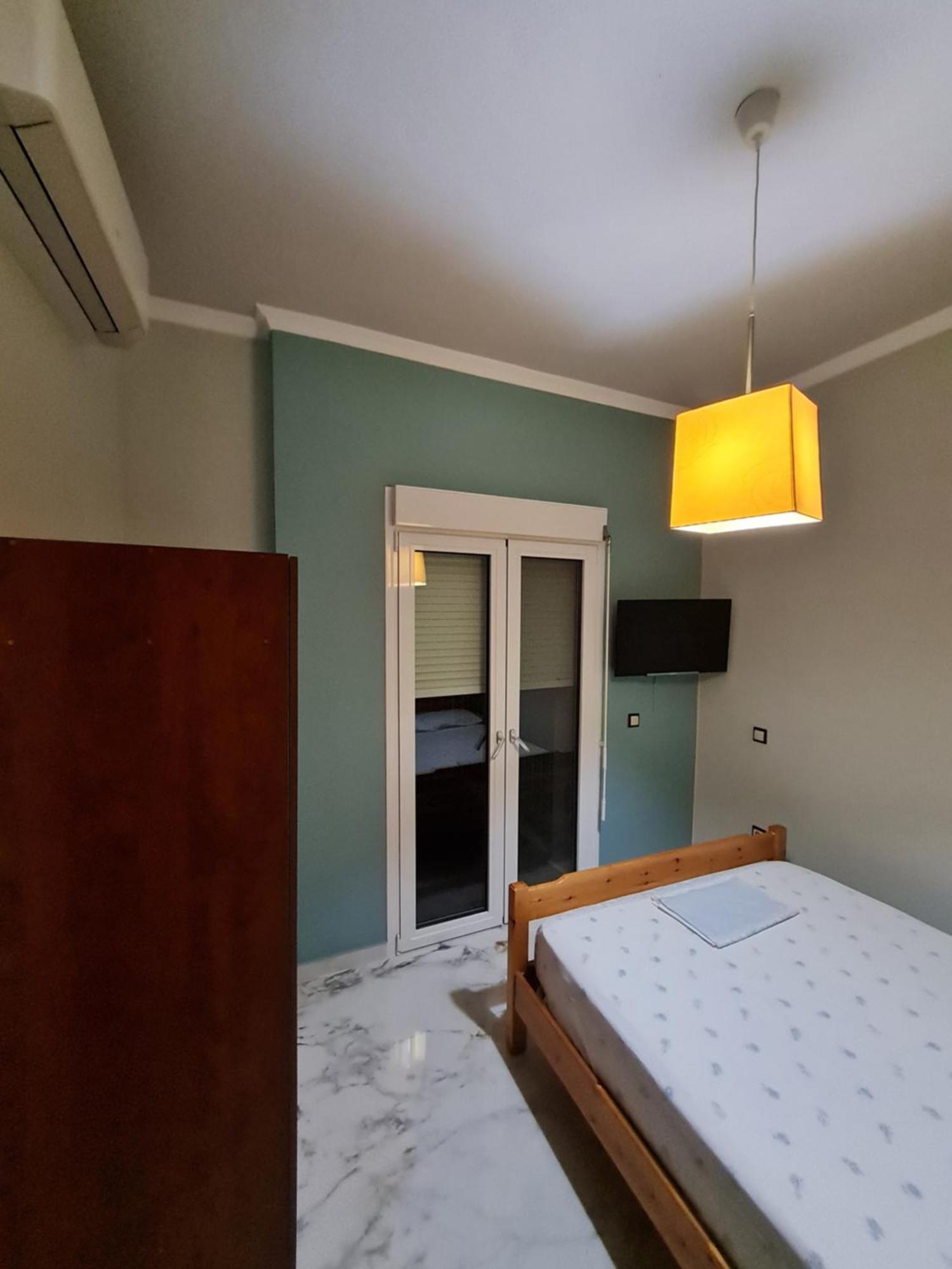 Dimitris Apartments Nea Plagia Eksteriør billede