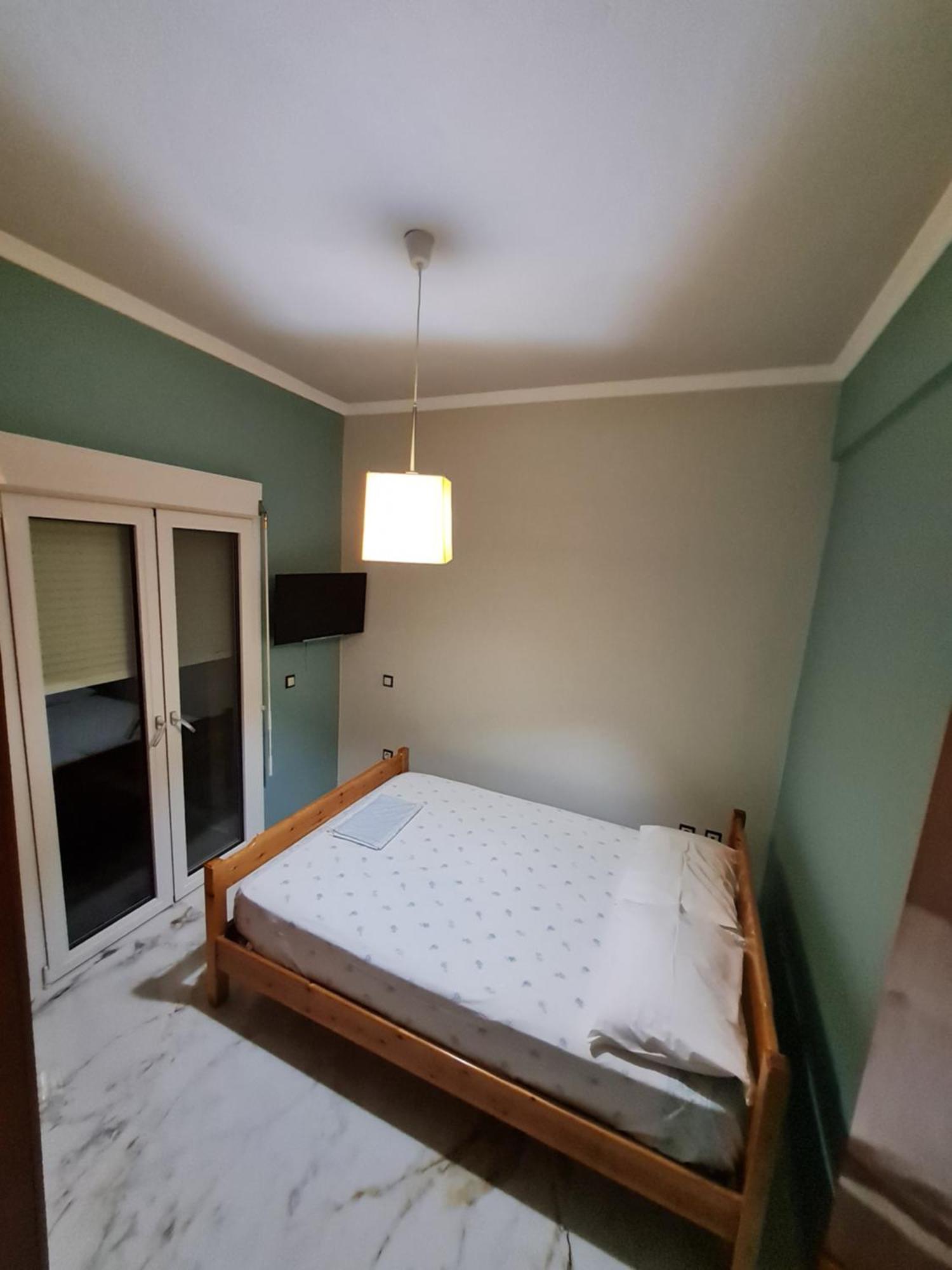 Dimitris Apartments Nea Plagia Eksteriør billede